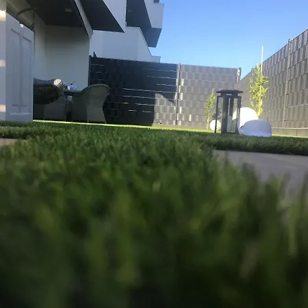 Apartmán Hedonist-luxury 2 Bedroom With Private Hot Tub, Garden And Free Parking