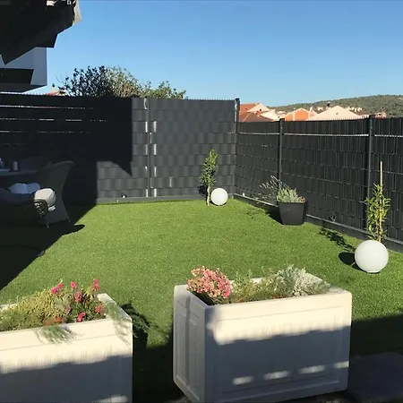 Hedonist-luxury 2 Bedroom With Private Hot Tub, Garden And Free Parking * Trogir